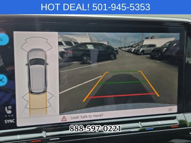 Used 2026 Green Volkswagen SE w/Technology image 23