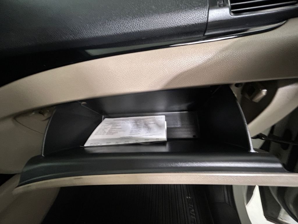 Used 2019 White Honda RTL-E image 28