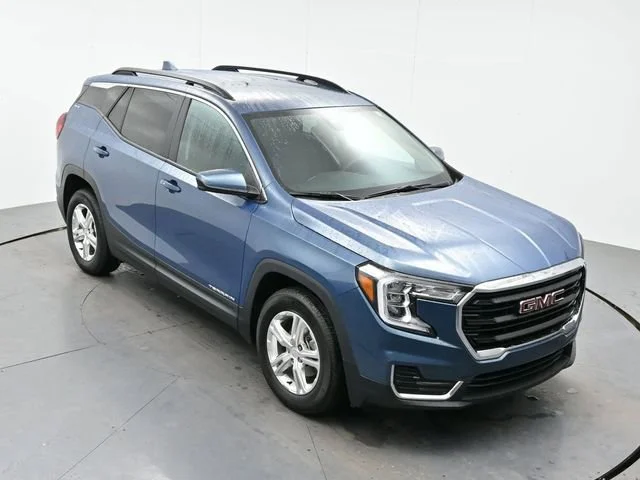 Used 2024 Downpour Metallic GMC SLE image 33