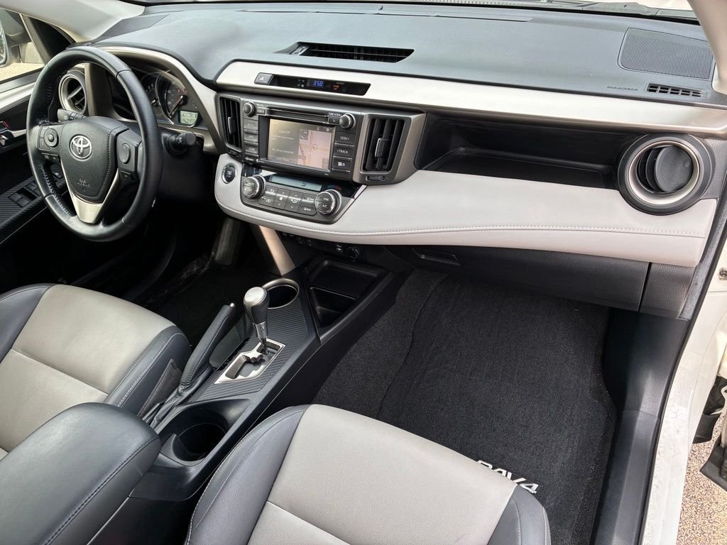 Used 2014 White Toyota Limited image 33