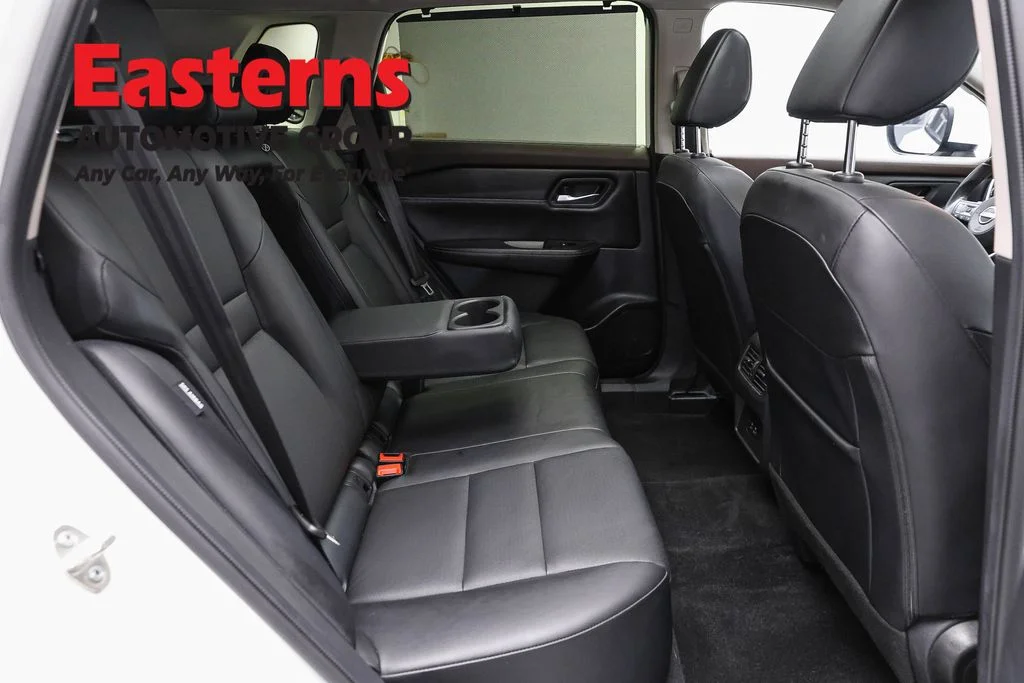 Used 2023 White Nissan SV image 24
