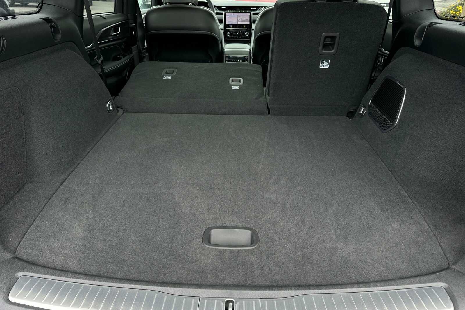 New 2023 Silver Zynith Jeep Laredo X image 14