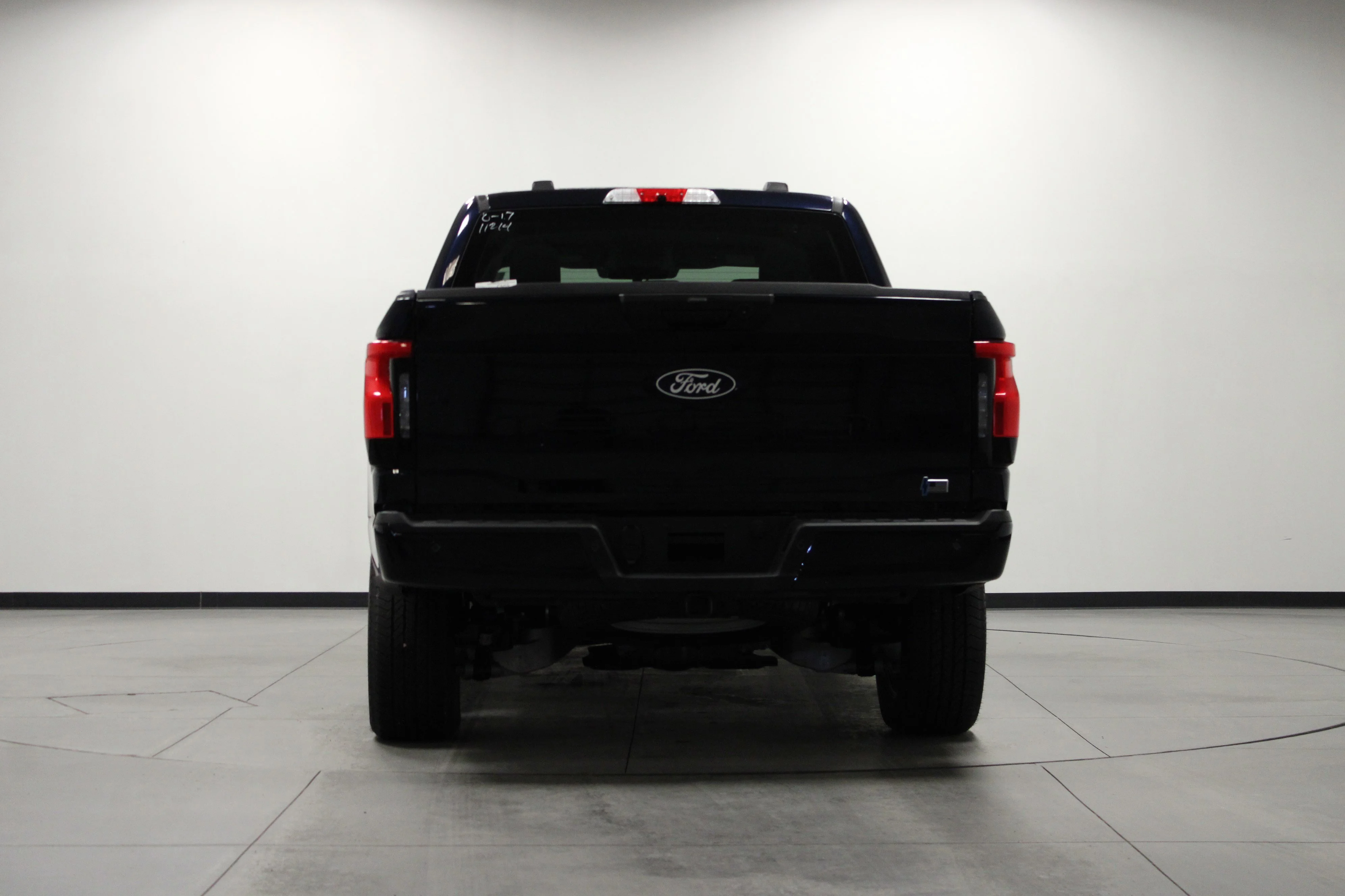 2025 Ford F-150 Lightning Flash - Photo 5