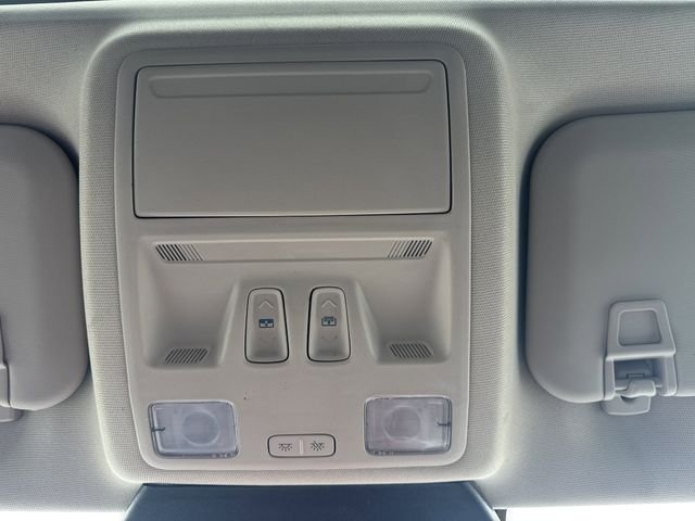 Used 2020 Star White Metallic Tri-Coat Ford SE Sport Hybrid image 27