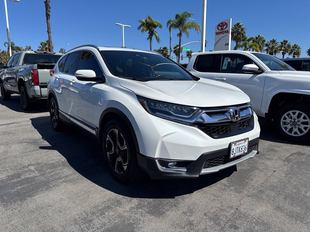Used 2019 White Honda Touring image 2