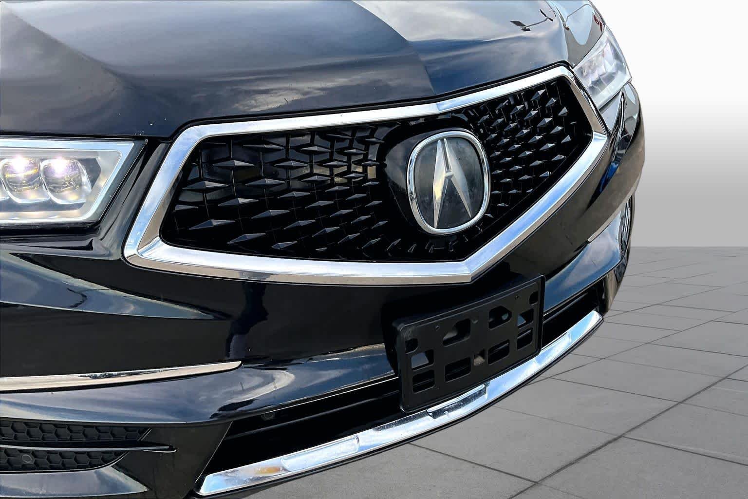 Used 2018 Crystal Black Pearl Acura w/Technology Pkg image 30