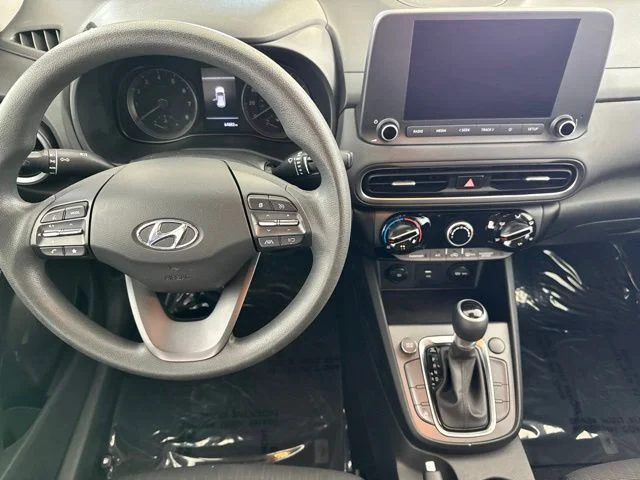 Used 2022 Black Hyundai SEL image 25