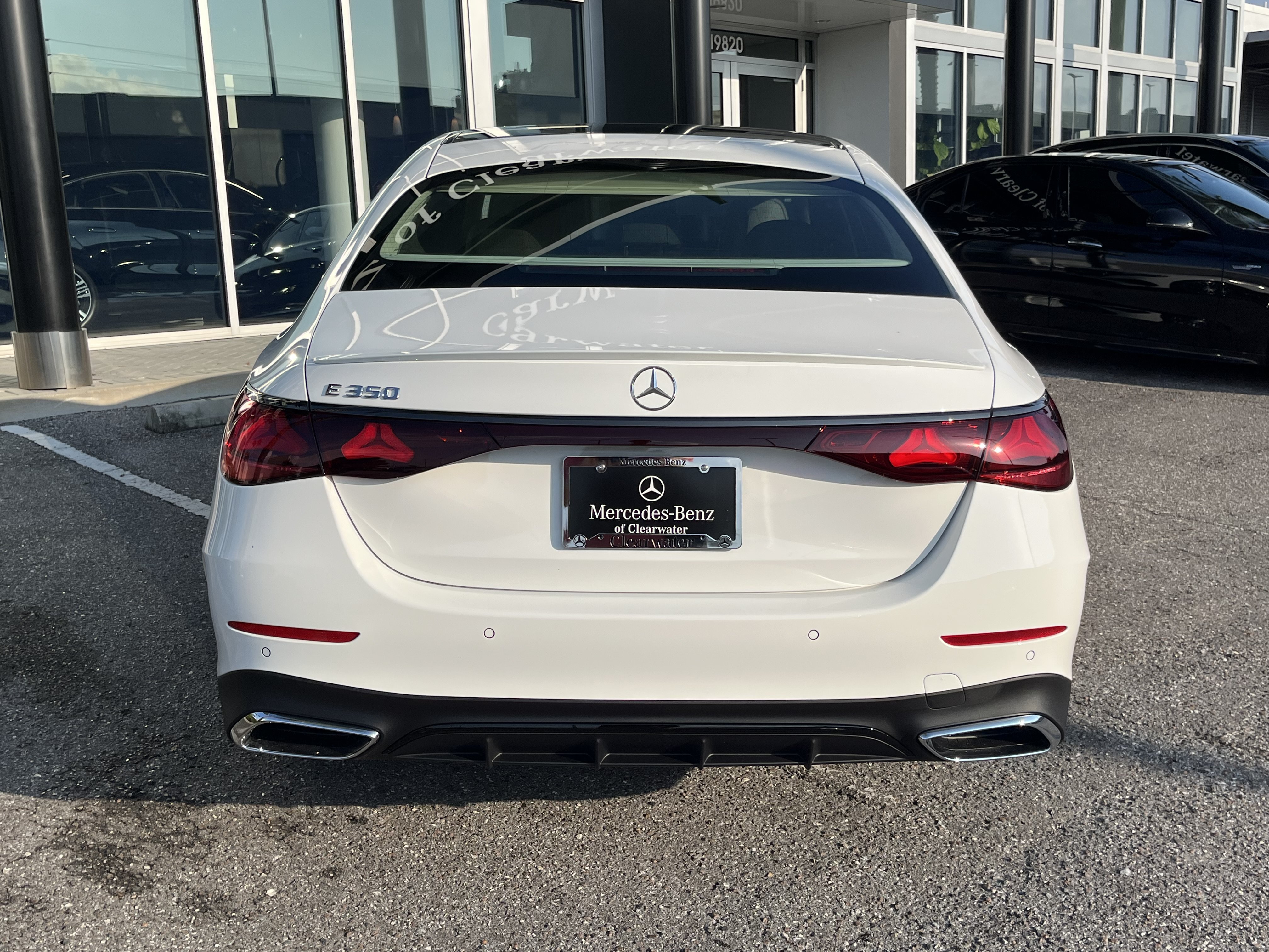 New 2027 Polar White Mercedes-Benz E 350 image 32