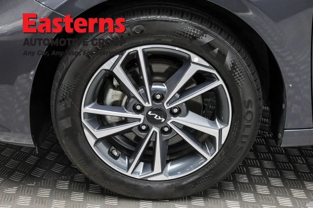 Used 2024 Gray Kia LXS image 31