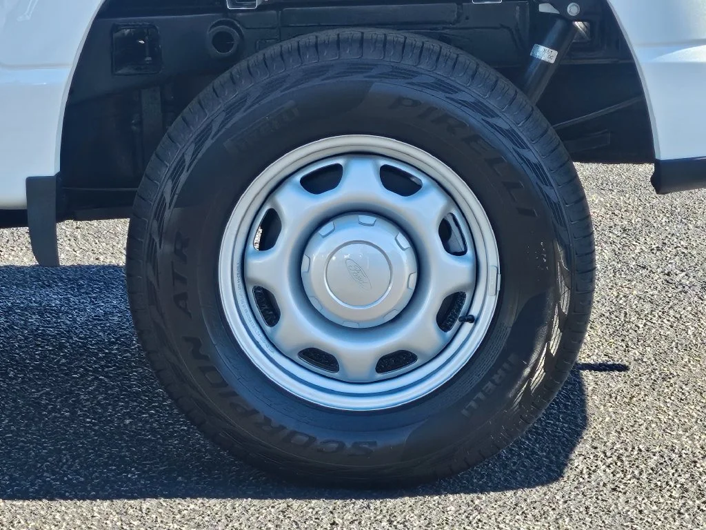 New 2026 Oxford White Ford XL image 13