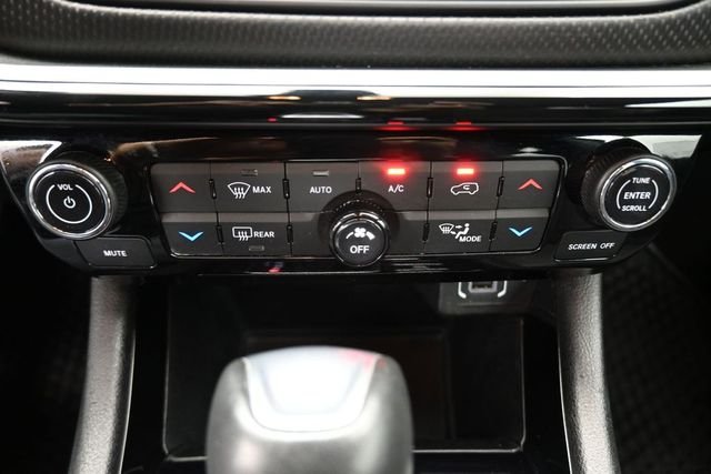Used 2024 Black Jeep Trailhawk image 4