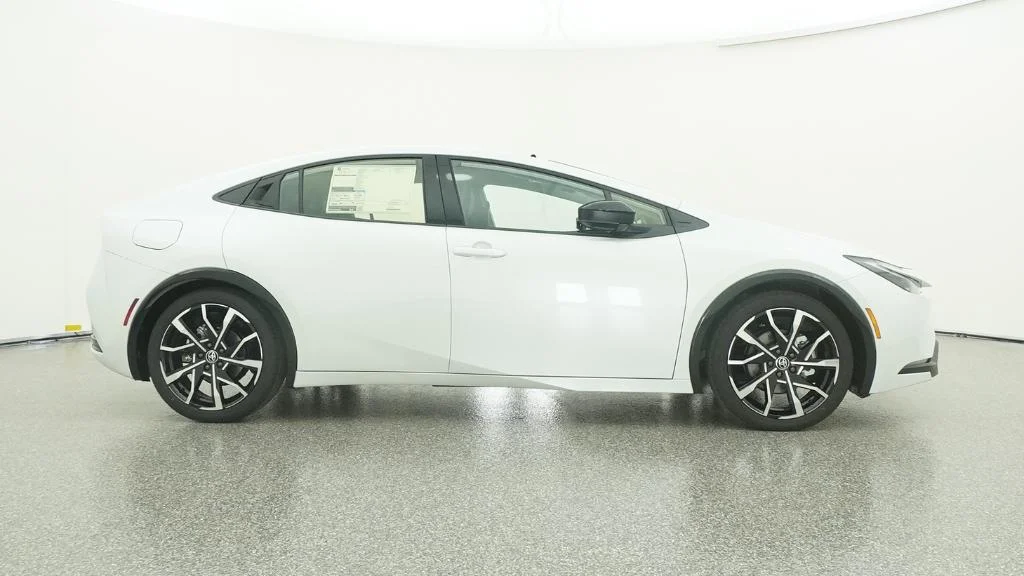 New 2026 Wind Chill Pearl Toyota XSE Premium image 2