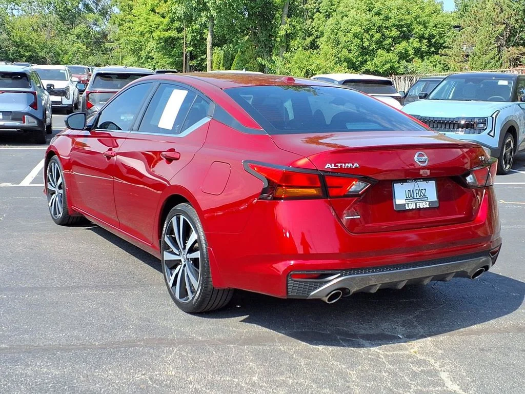 Used 2019 Nissan Altima SR with VIN 1N4BL4CV0KC240574 for sale in Bridgeton, MO