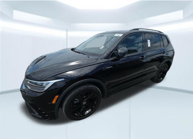 Used 2023 Black Volkswagen 2.0T SE R-Line Black image 24