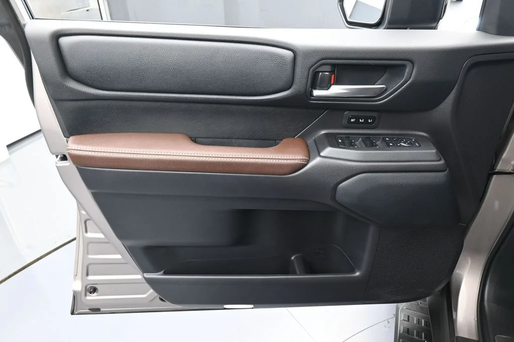 Used 2025 Meteor Toyota Base image 12