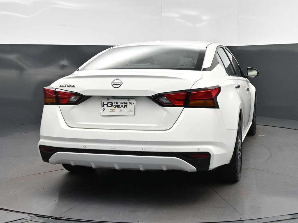 2025 Nissan Altima SV - Photo 7
