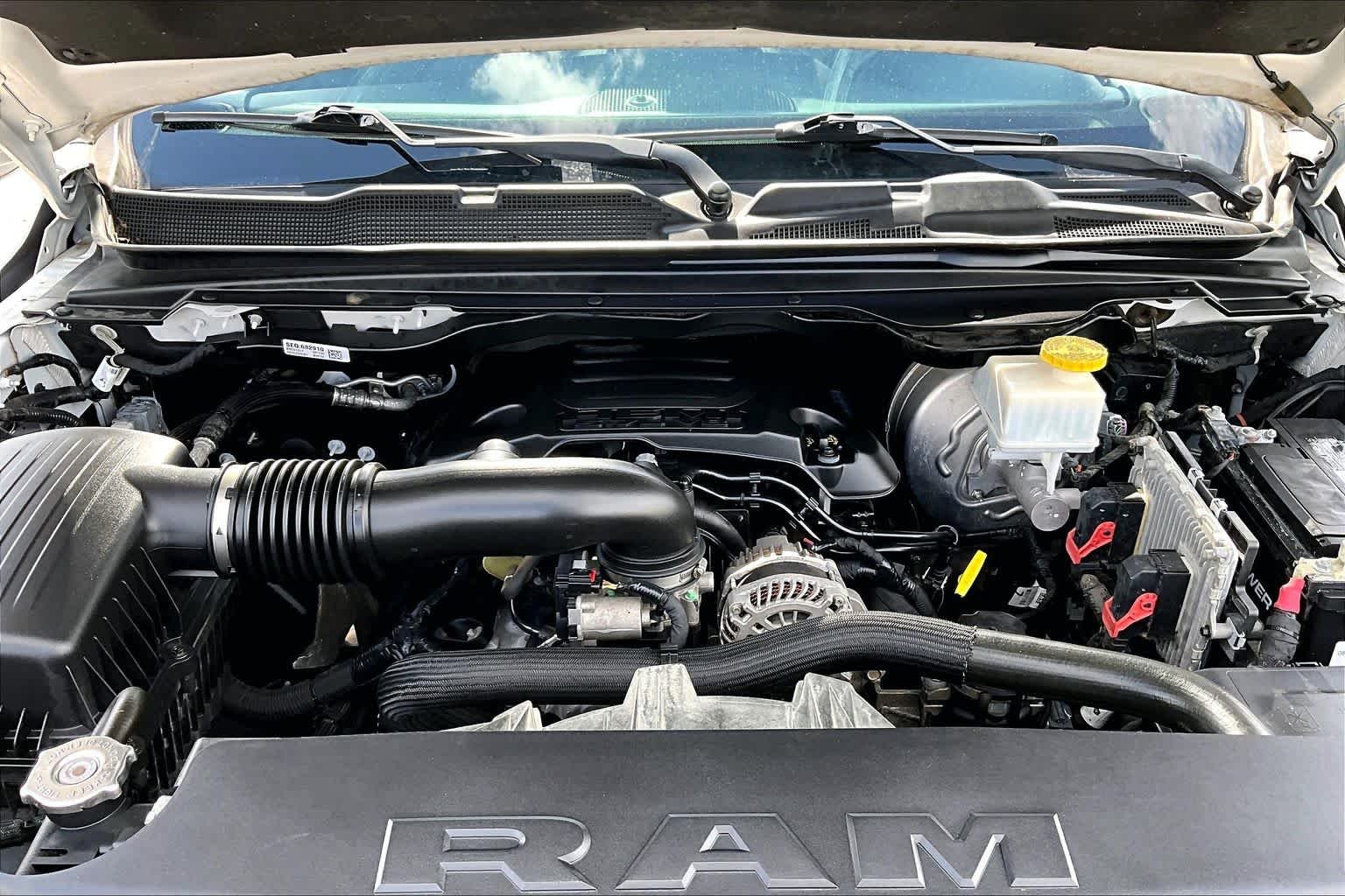 Used 2019 Bright White Clearcoat Ram Big Horn/Lone Star image 32