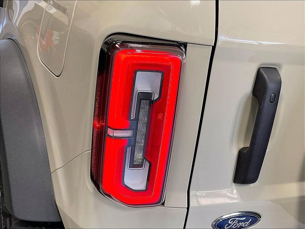 Used 2025 Beige Ford Outer Banks image 32
