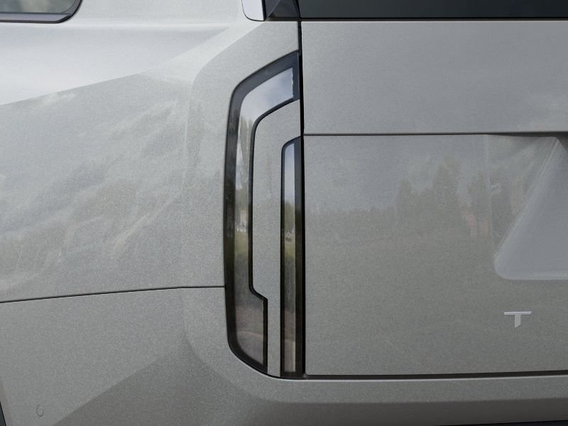 New 2027 Silver Kia S image 11