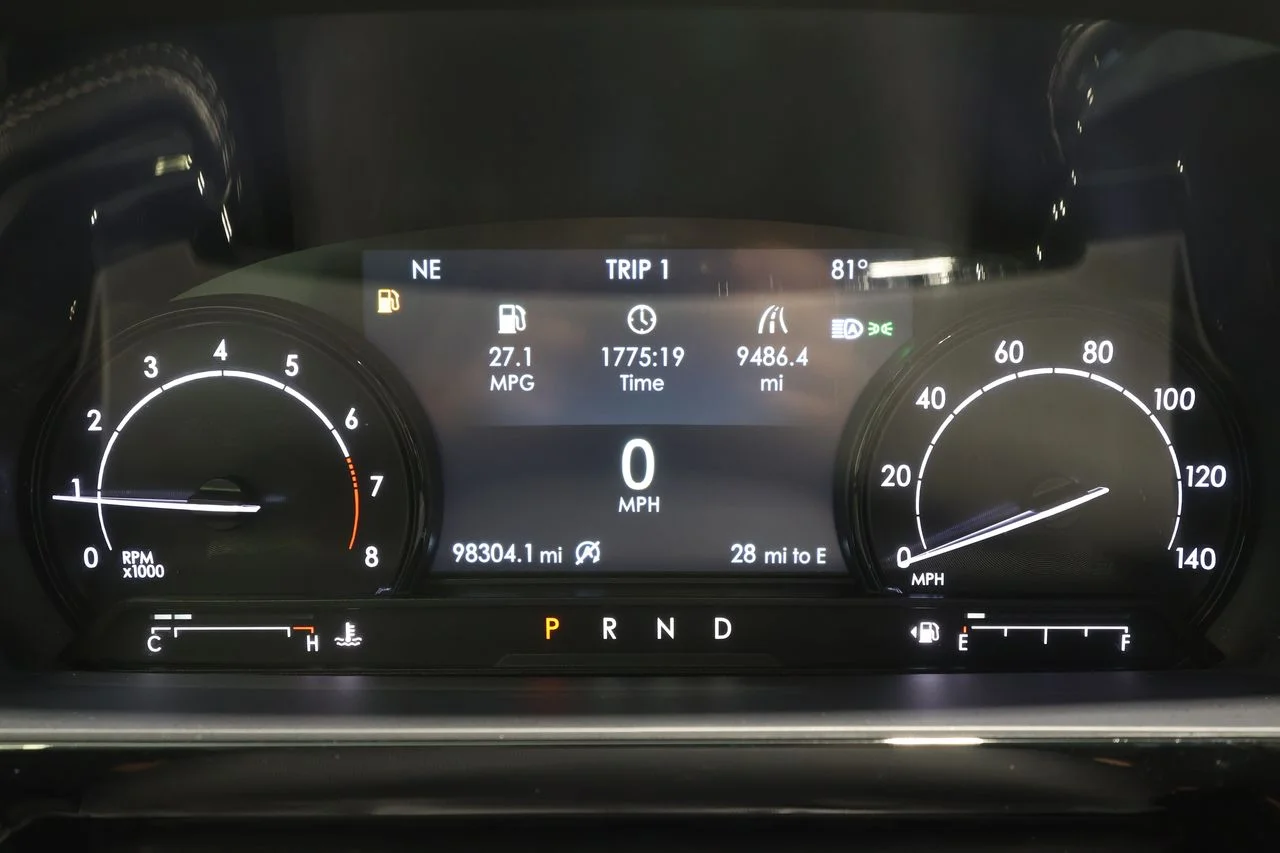 Used 2020 White Lincoln Standard image 8
