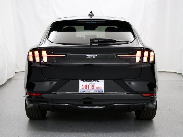 2025 Ford Mustang Mach-E GT - Photo 6