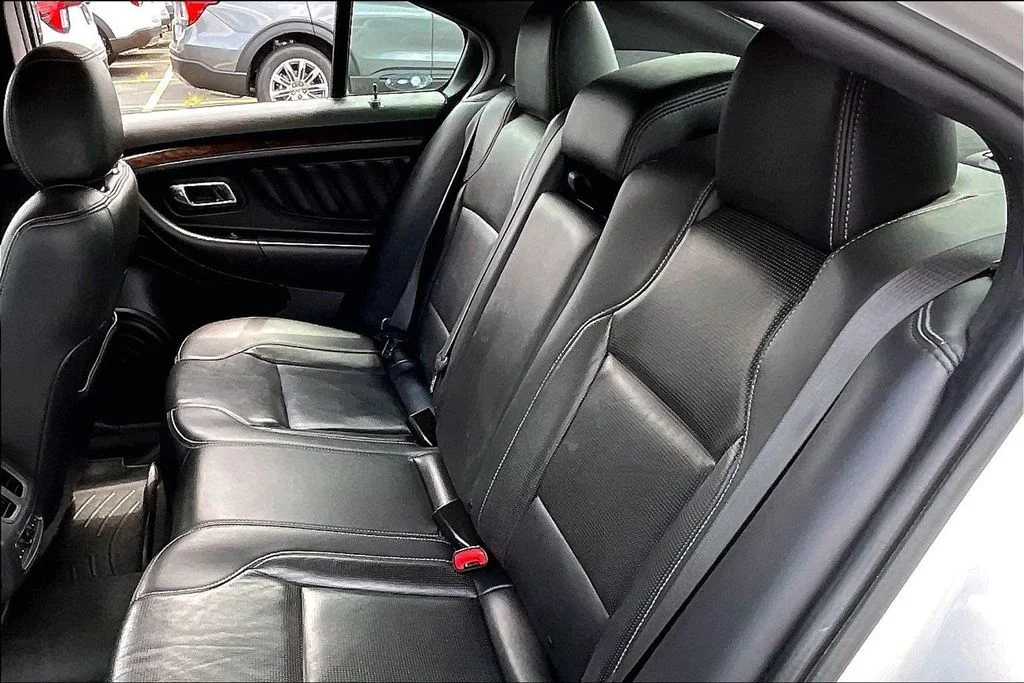 Used 2019 White Ford Limited image 25