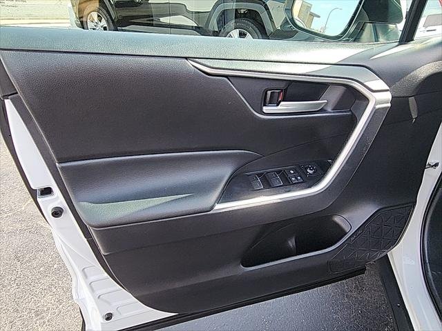 Certified Used 2025 ICE CAP Toyota  image 10