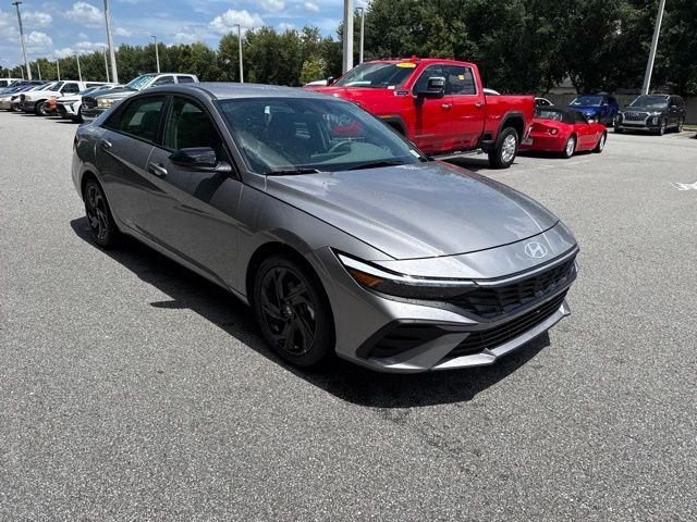 Used 2026 Silver Hyundai SEL Sport image 6