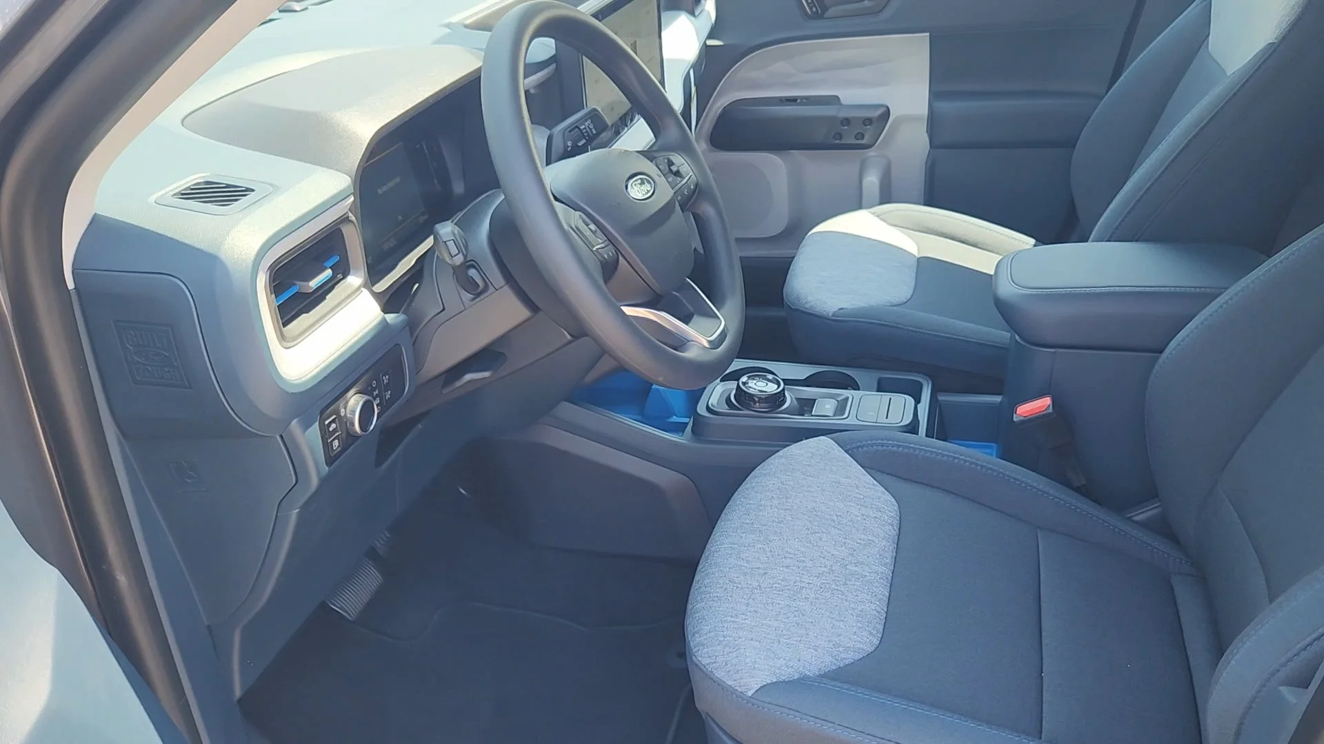 New 2026 Carbonized Gray Metallic Ford XLT image 28