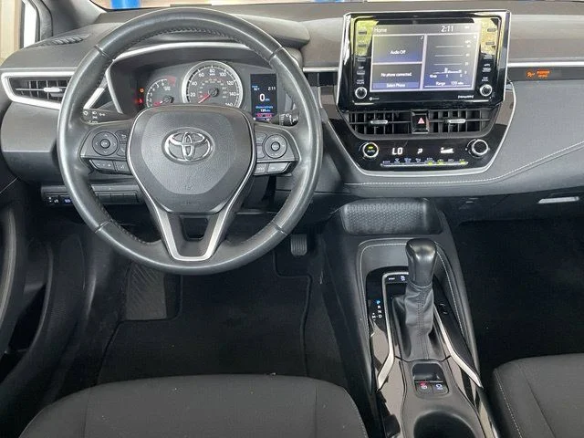 Used 2022 White Toyota SE image 12