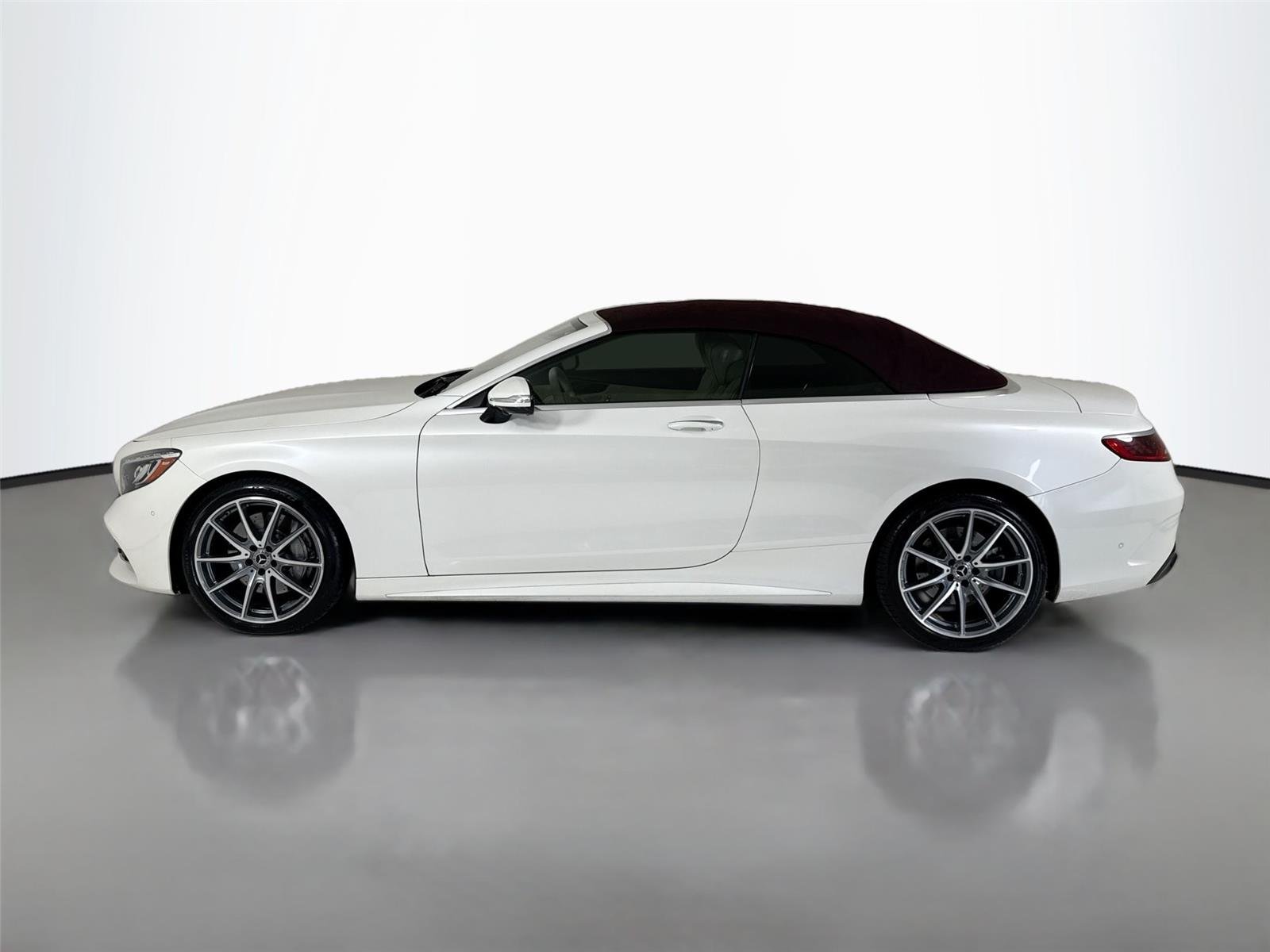 Used 2019 designo Cashmere White Magno (Matte Finish) Mercedes-Benz S 560 Cabriolet | AMG® Line | Premium Pkg | Driver Assist Pkg image 49