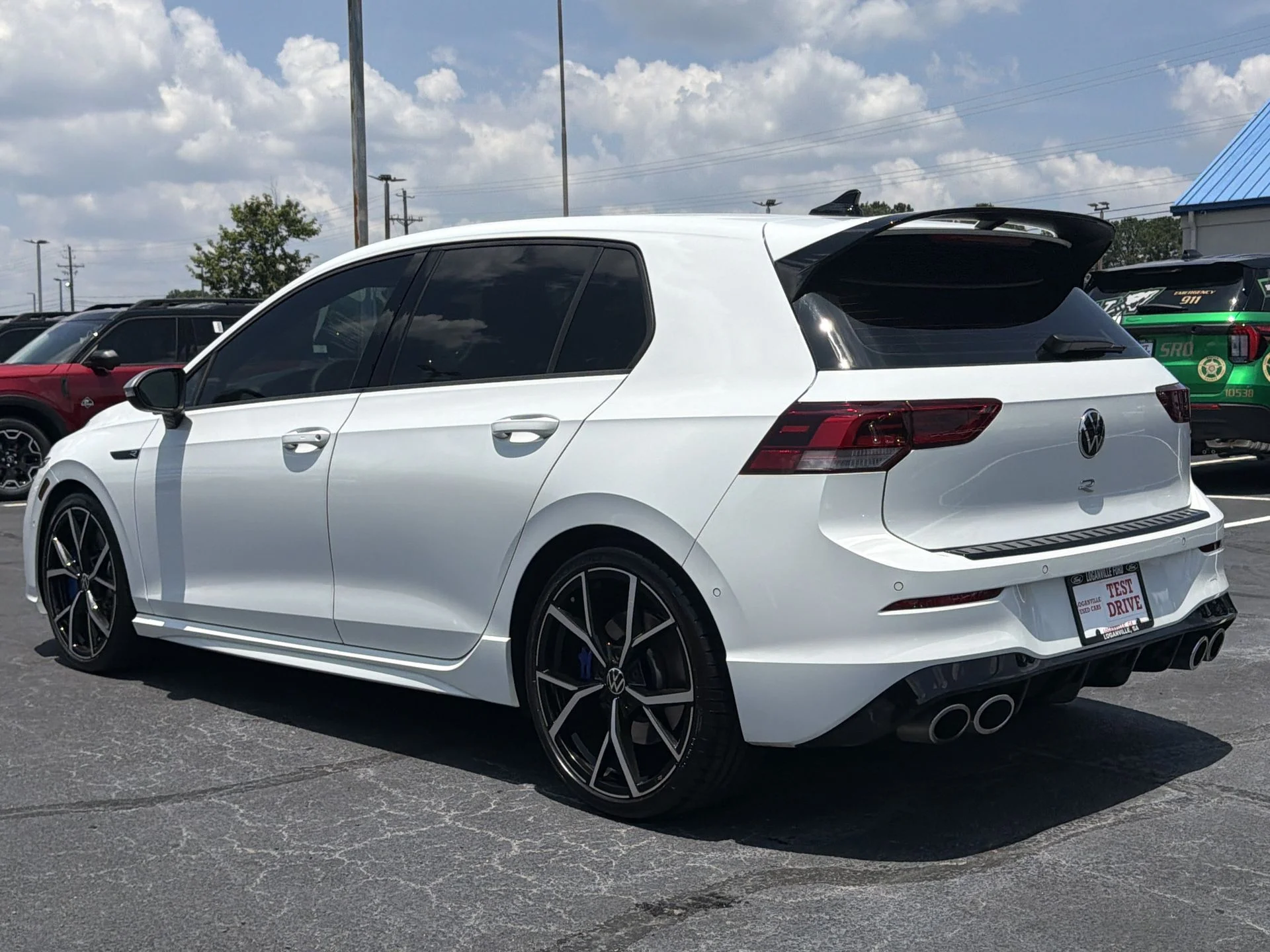 Certified Used 2022 Pure White Volkswagen 2.0T image 24