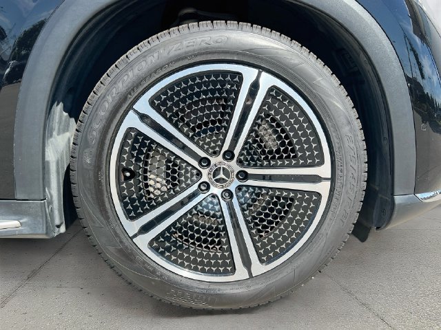 Certified Used 2023 Black Mercedes-Benz 450 image 34