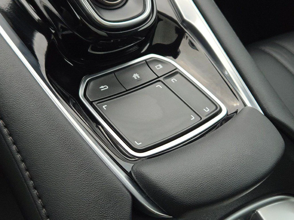 Used 2023 White Acura Base image 26