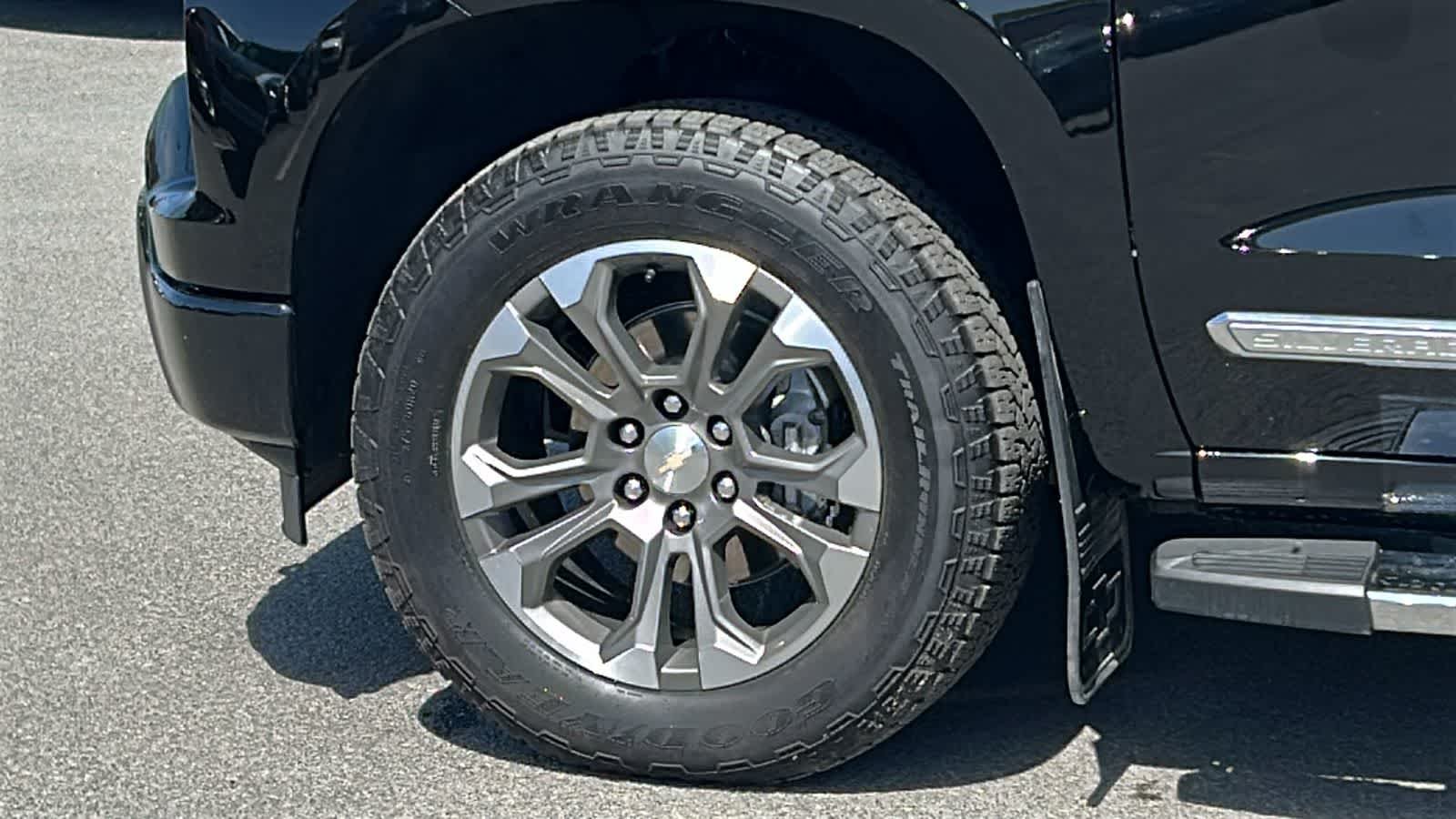2024 Chevrolet Silverado 1500 High Country - Photo 9