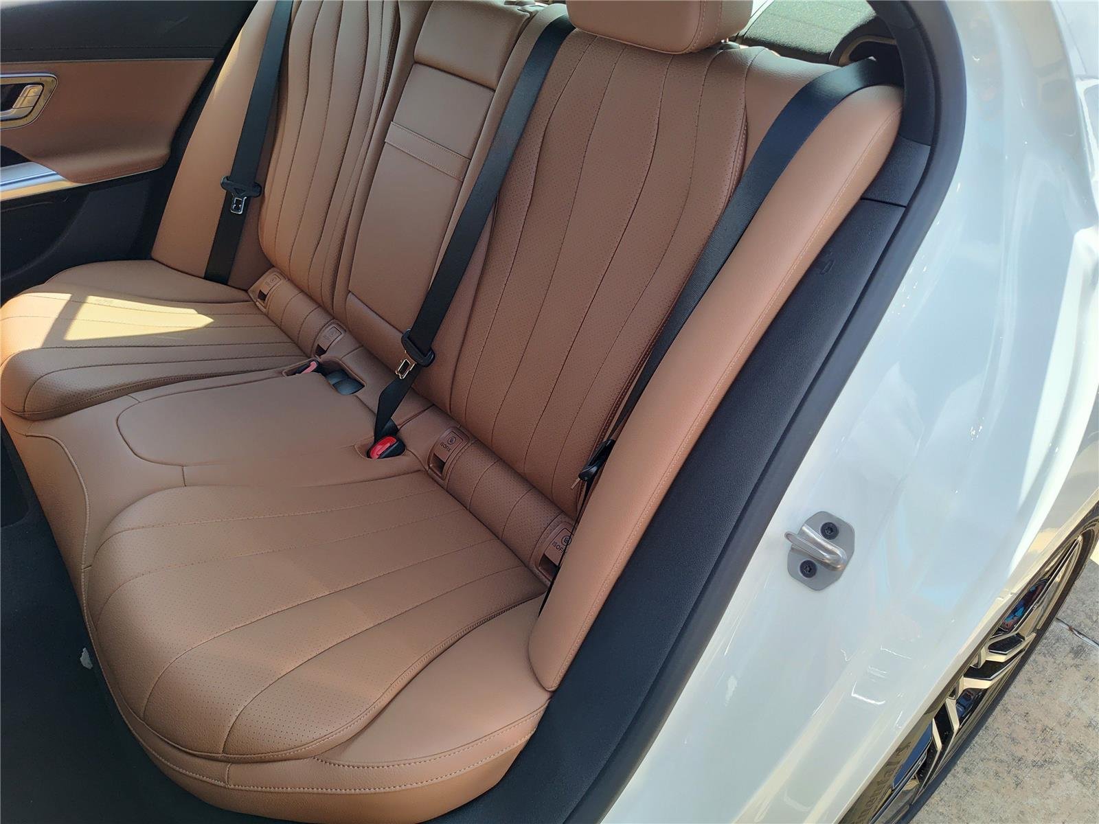New 2026 Polar White Mercedes-Benz E 350 image 14