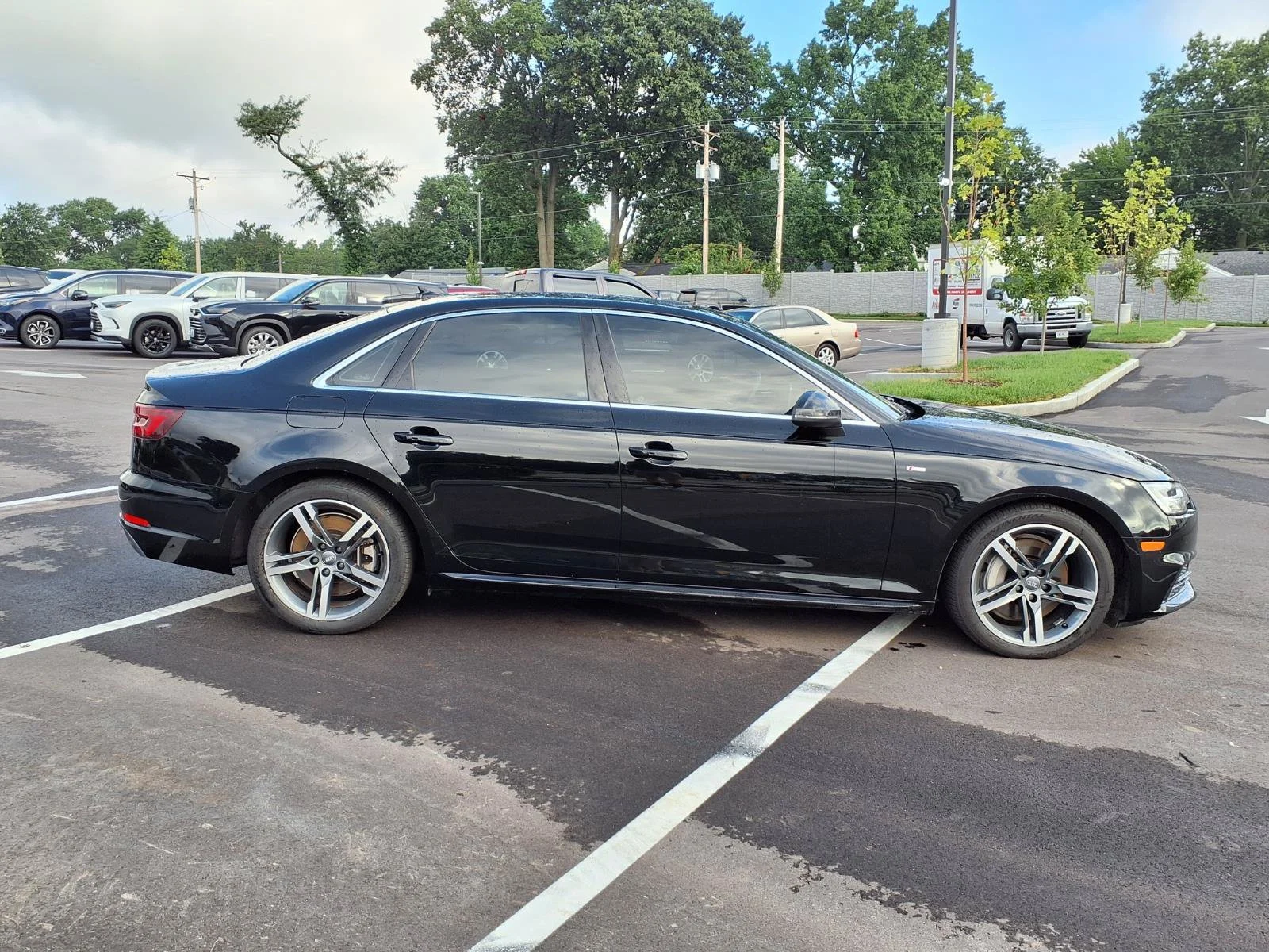 Used 2018 Audi A4 Premium Plus with VIN WAUENAF43JN000972 for sale in Kirkwood, MO