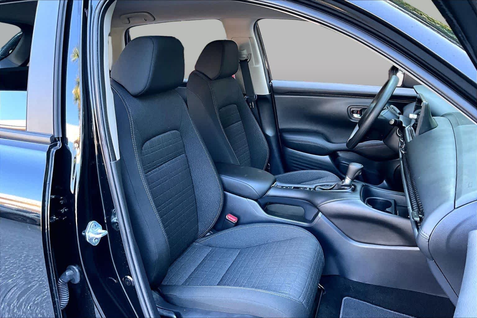 2026 Honda HR-V LX - Photo 9