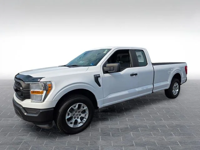 Used 2021 White Ford XL image 3