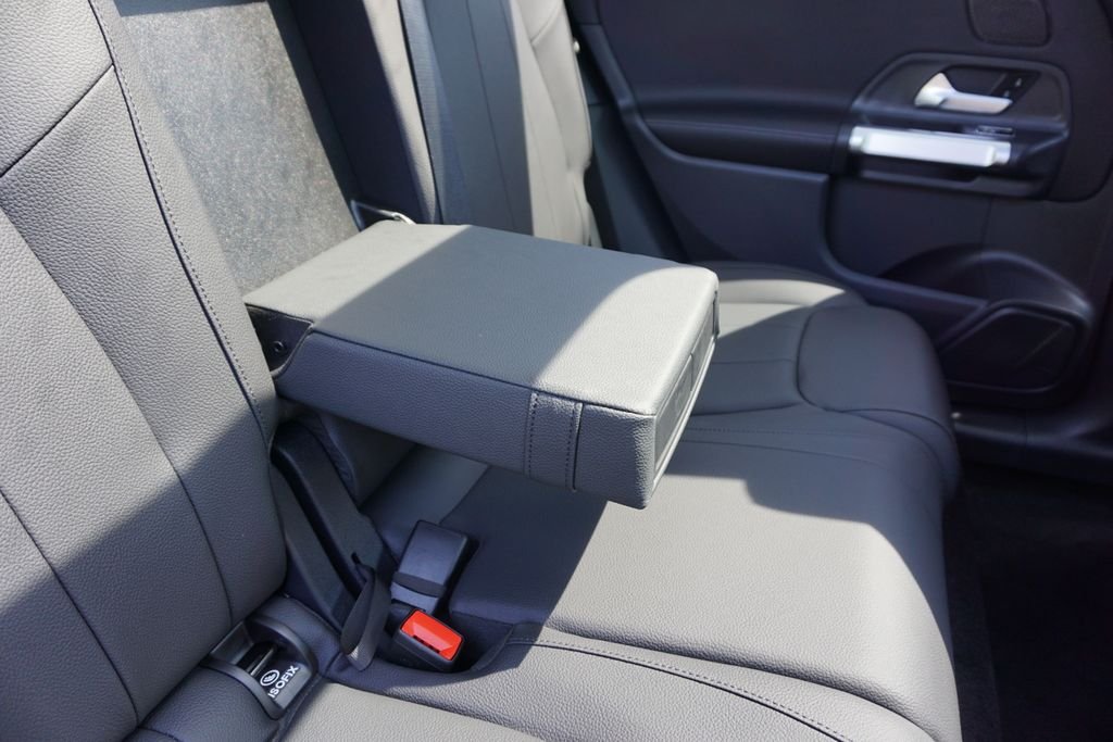 Certified Used 2025 Mountain Grey Metallic Mercedes-Benz GLB 250 image 61