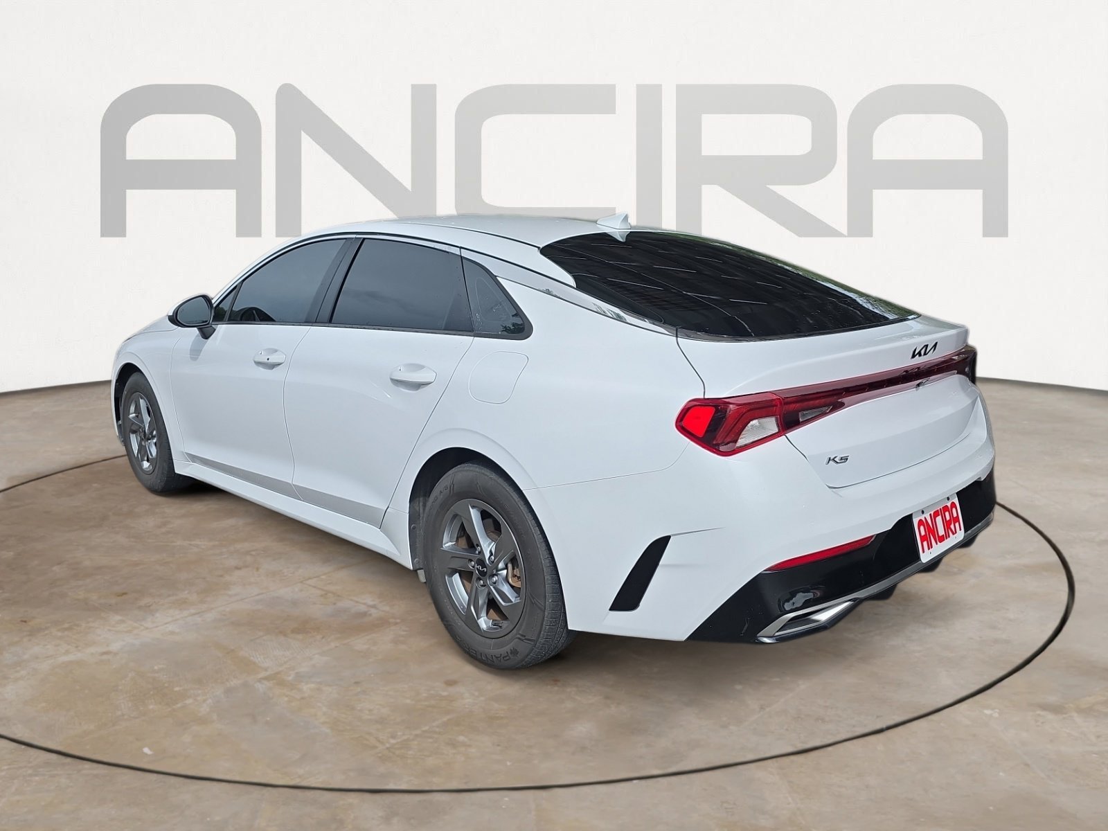Used 2022 Glacial White Pearl Kia LXS image 5