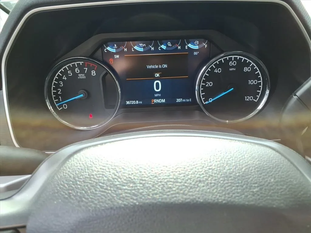 Used 2023 Blue Ford XLT image 18