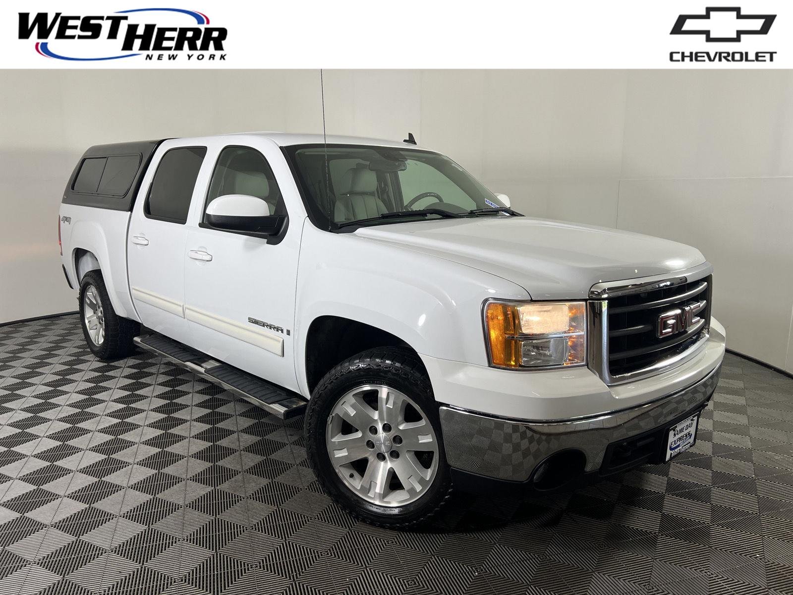 Used 2007 Summit White GMC SLT image 1