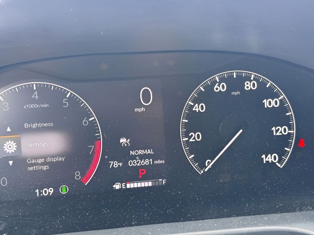 Used 2025 Black Honda LX image 21