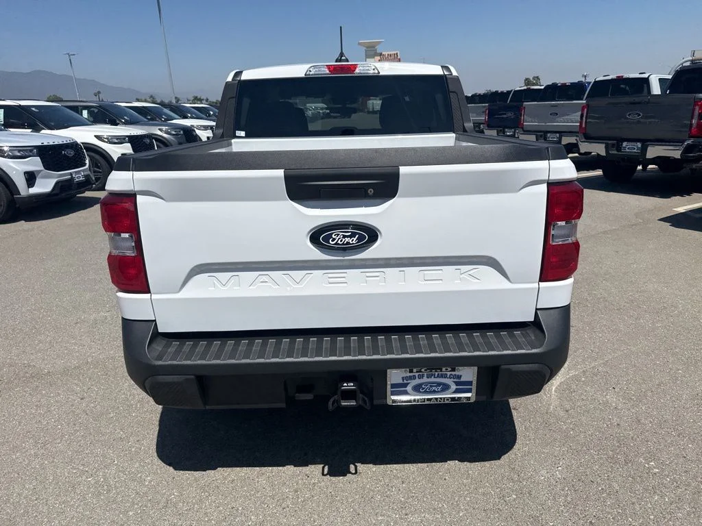 Used 2026 Oxford White Ford XLT image 5