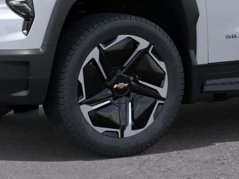 2026 Chevrolet Silverado EV LT - Photo 9