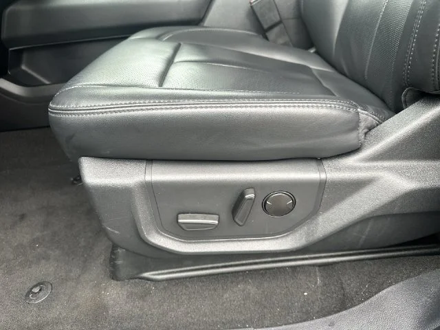 Used 2024 Black Ford XLT image 16