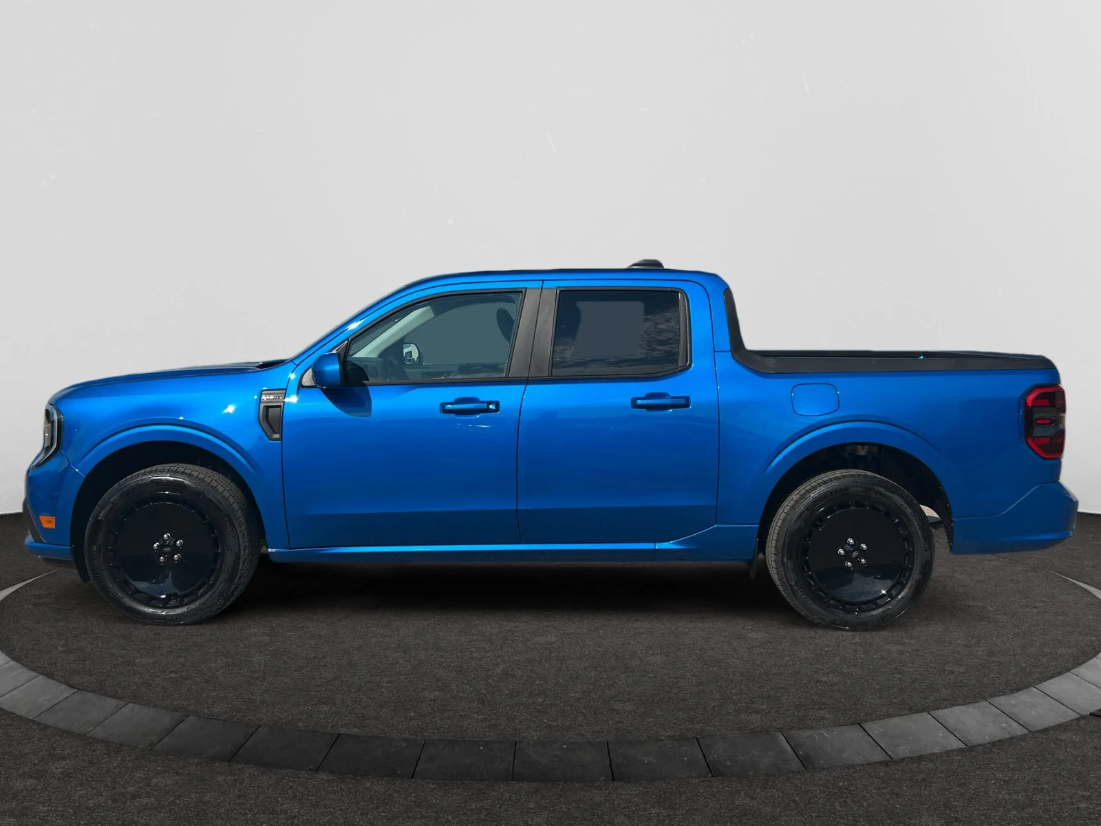 New 2026 Velocity Blue Ford Lobo Standard image 2