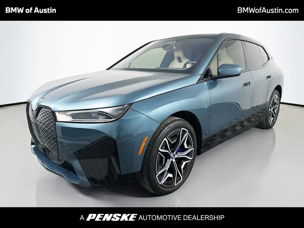 2024 BMW iX xDrive50's photo