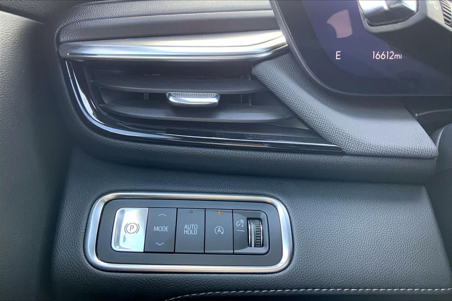 2026 Buick Enclave Preferred - Photo 33